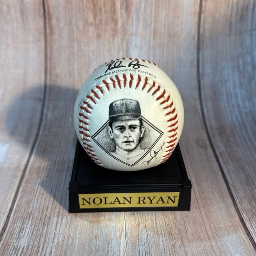 Nolan Ryan Commemorative Baseball with Stand Item #ME3651